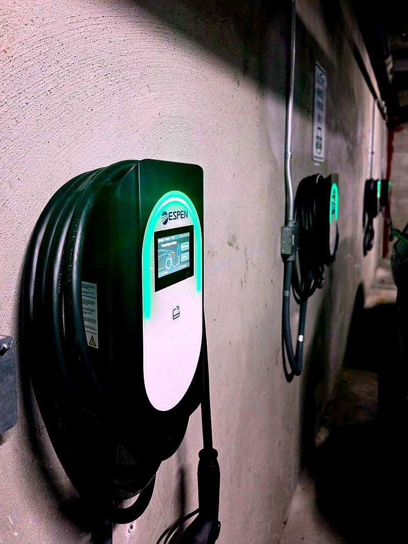 ESPEN Level 2 EV charger with managed cable
